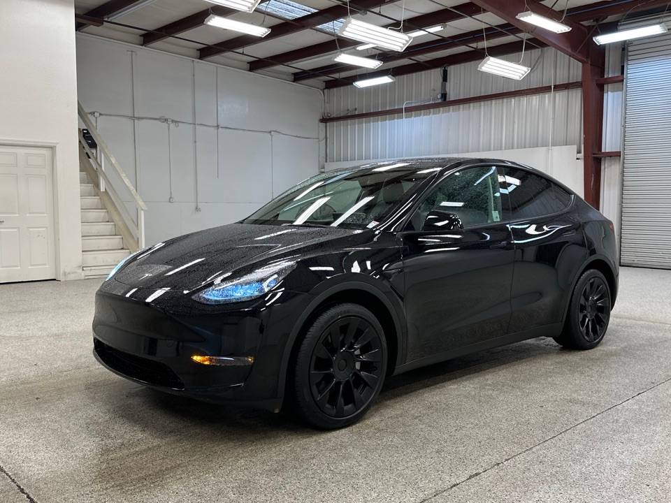 2025 Tesla Model Y Long Range — SUV — 8,401 mi — Modesto, CA