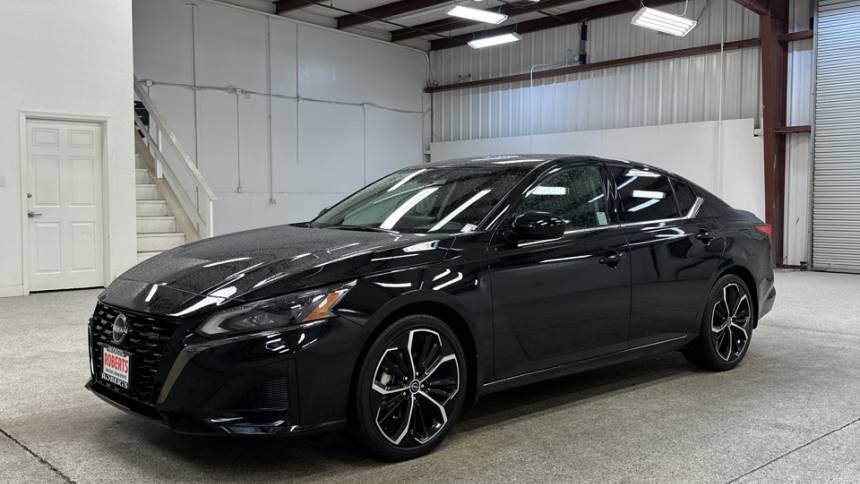 2023 Nissan Altima SR — Sedan — 15,483 mi — Modesto, CA