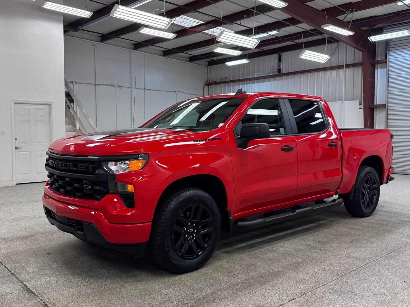 2025 Chevrolet Silverado 1500 Custom — Pickup Truck — 4,559 mi — Modesto, CA