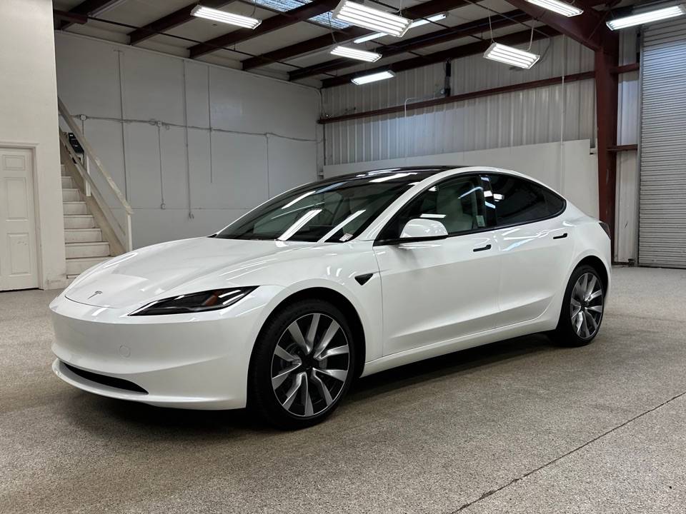 2025 Tesla Model 3 Long Range — Sedan — 2,524 mi — Modesto, CA