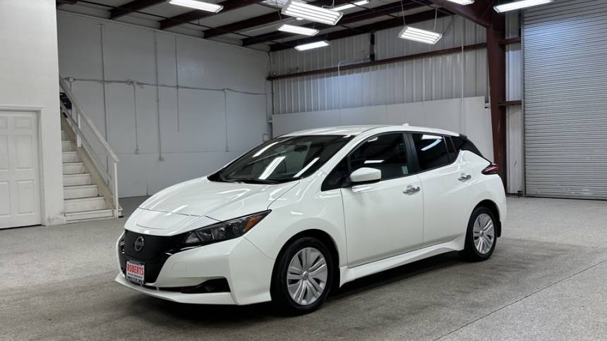 2023 Nissan LEAF S — Hatchback — 14,327 mi — Modesto, CA