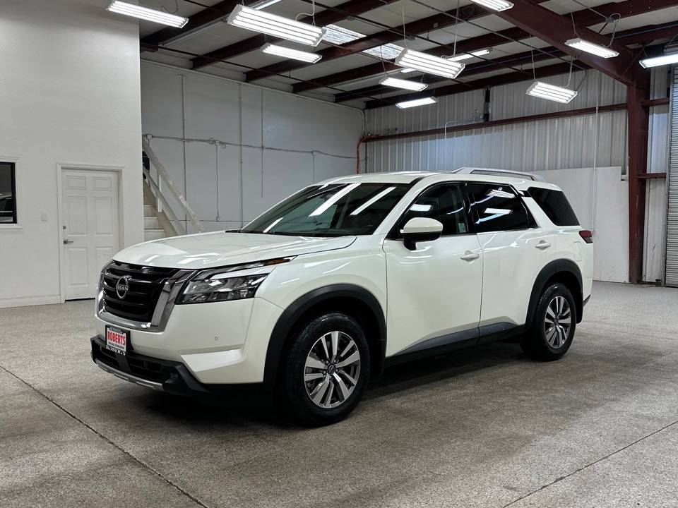 2023 Nissan Pathfinder SL — SUV — 15,440 mi — Modesto, CA