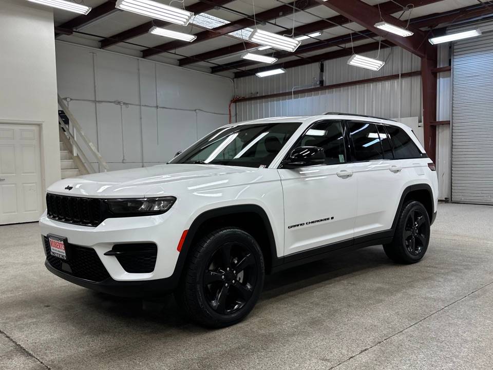 2023 Jeep Grand Cherokee Altitude — SUV — 18,843 mi — Modesto, CA