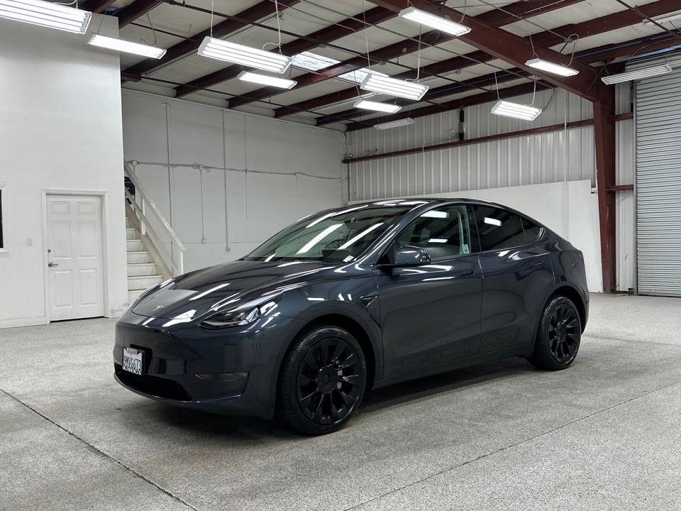 2024 Tesla Model Y Long Range — SUV — 2,834 mi — Modesto, CA