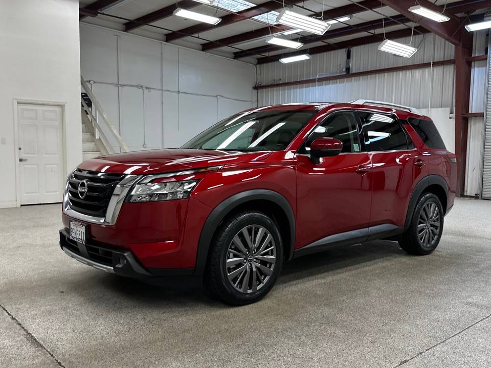 2023 Nissan Pathfinder SL — SUV — 18,236 mi — Modesto, CA