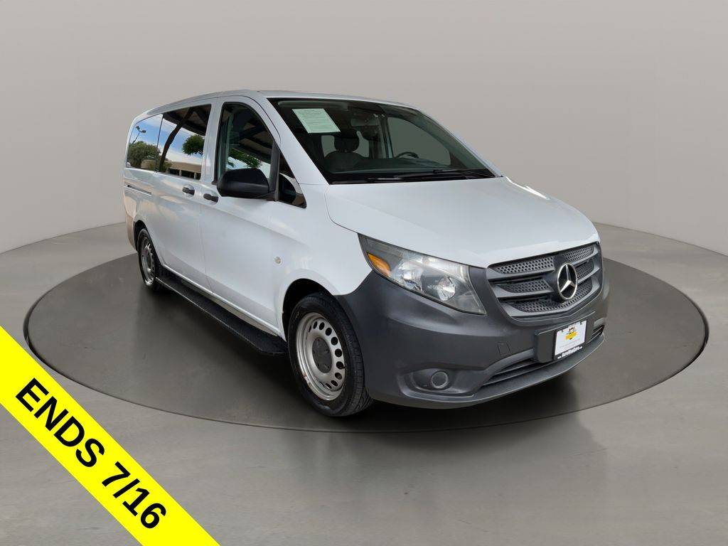 2016 Mercedes-Benz Metris Passenger Van Standard