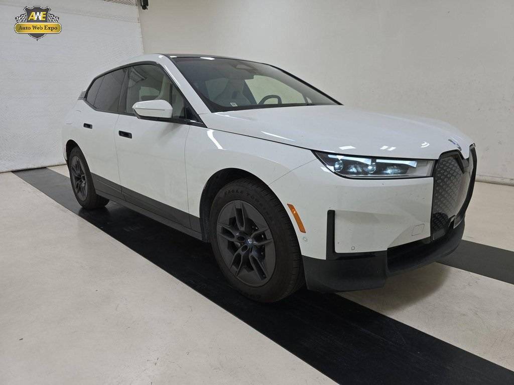 2025 BMW iX xDrive50 — SUV — 6,352 mi — plano, TX