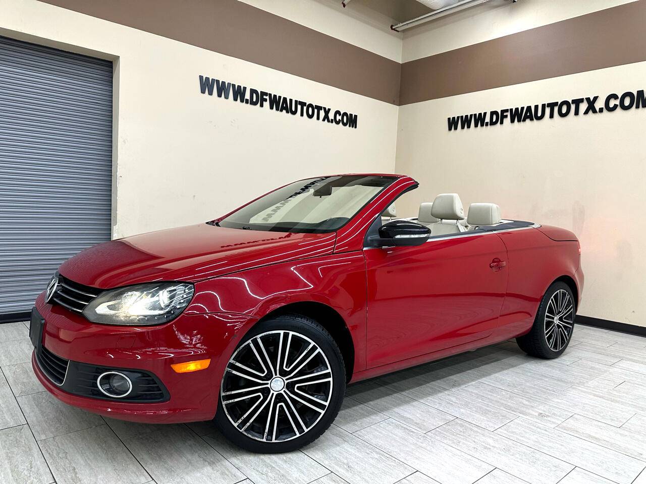 2014 Volkswagen Eos Komfort — Convertible — 90,659 mi — Fort Worth, TX