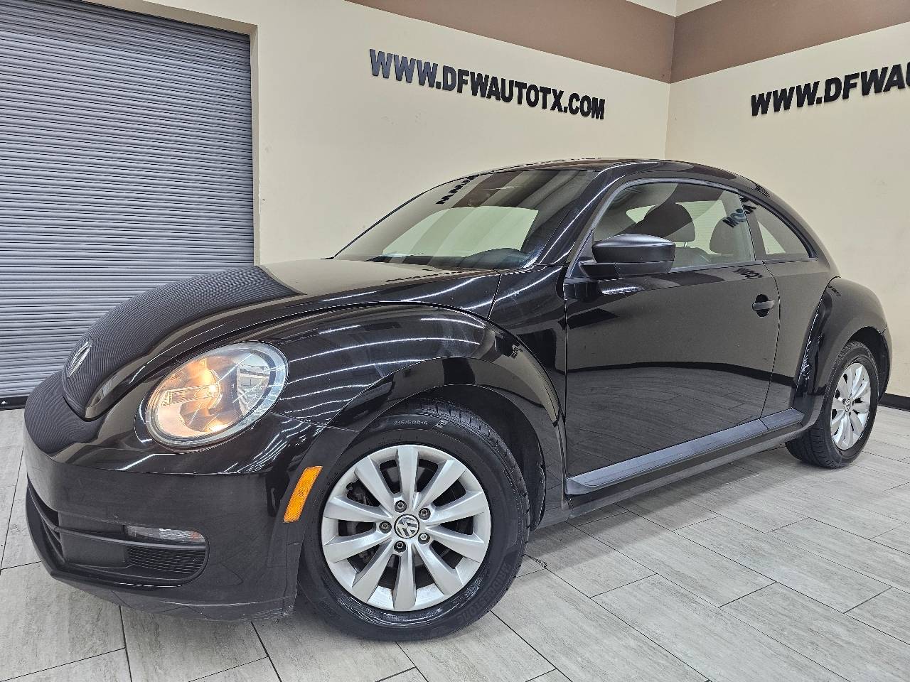 2013 Volkswagen Beetle 2.5L Entry — Hatchback — 72,862 mi — Fort Worth, TX