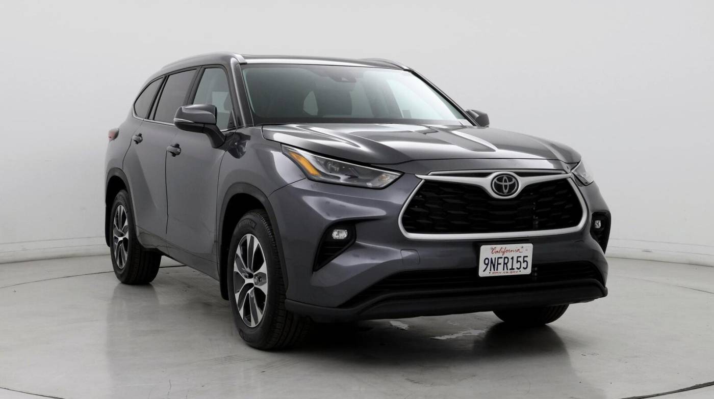 2024 Toyota Highlander XLE — SUV — 6,507 mi — Visalia, CA