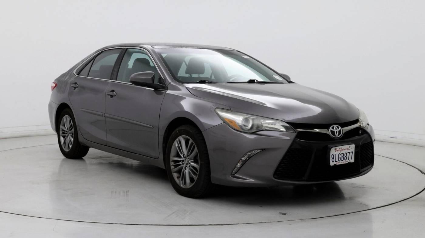 2016 Toyota Camry SE — Sedan — 117,901 mi — Visalia, CA