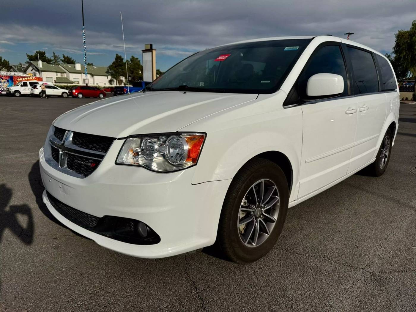2017 Dodge Grand Caravan SXT — Minivan — 139,385 mi — las vegas, NV