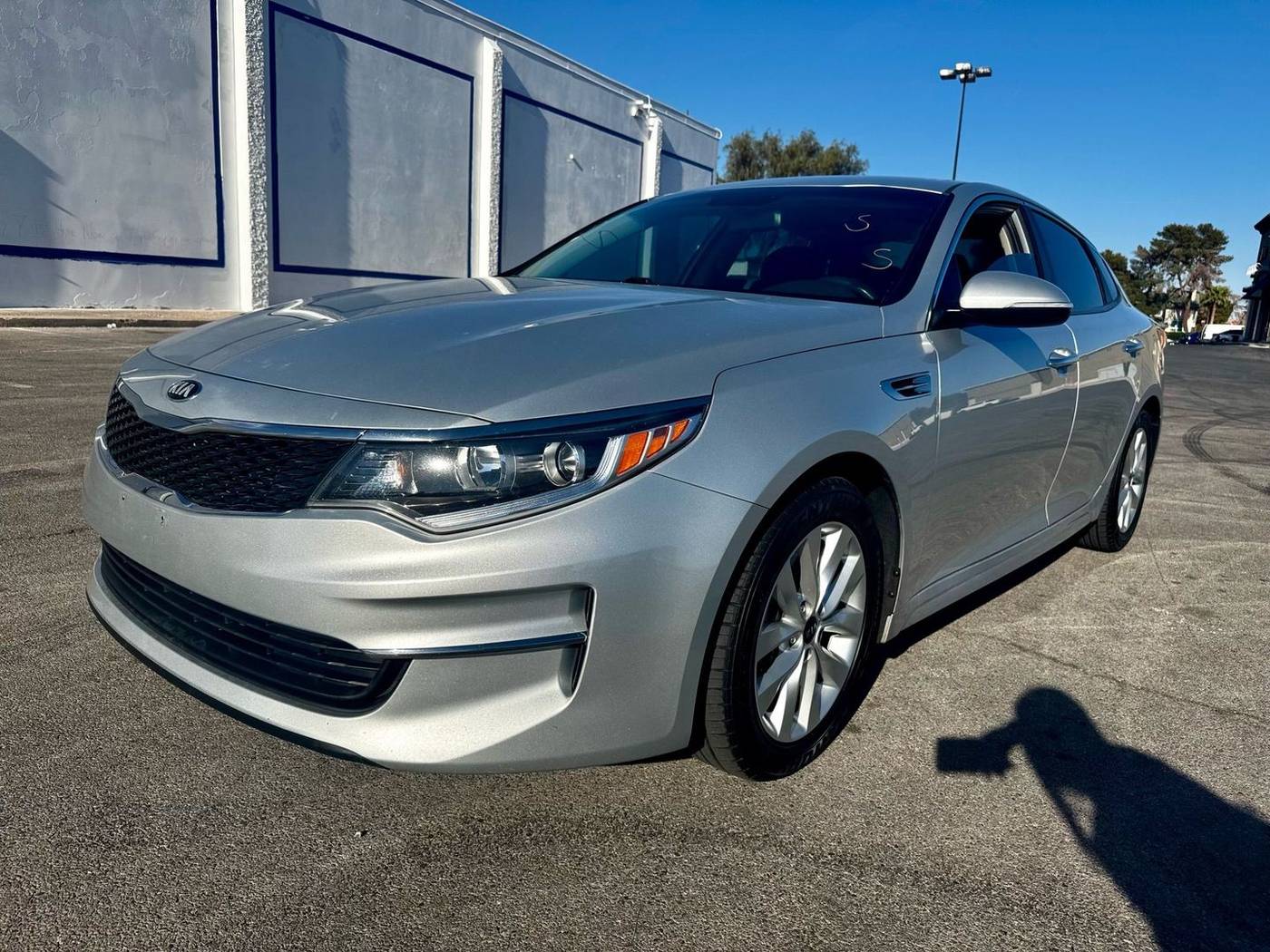 2017 Kia Optima LX — Sedan — 166,355 mi — las vegas, NV