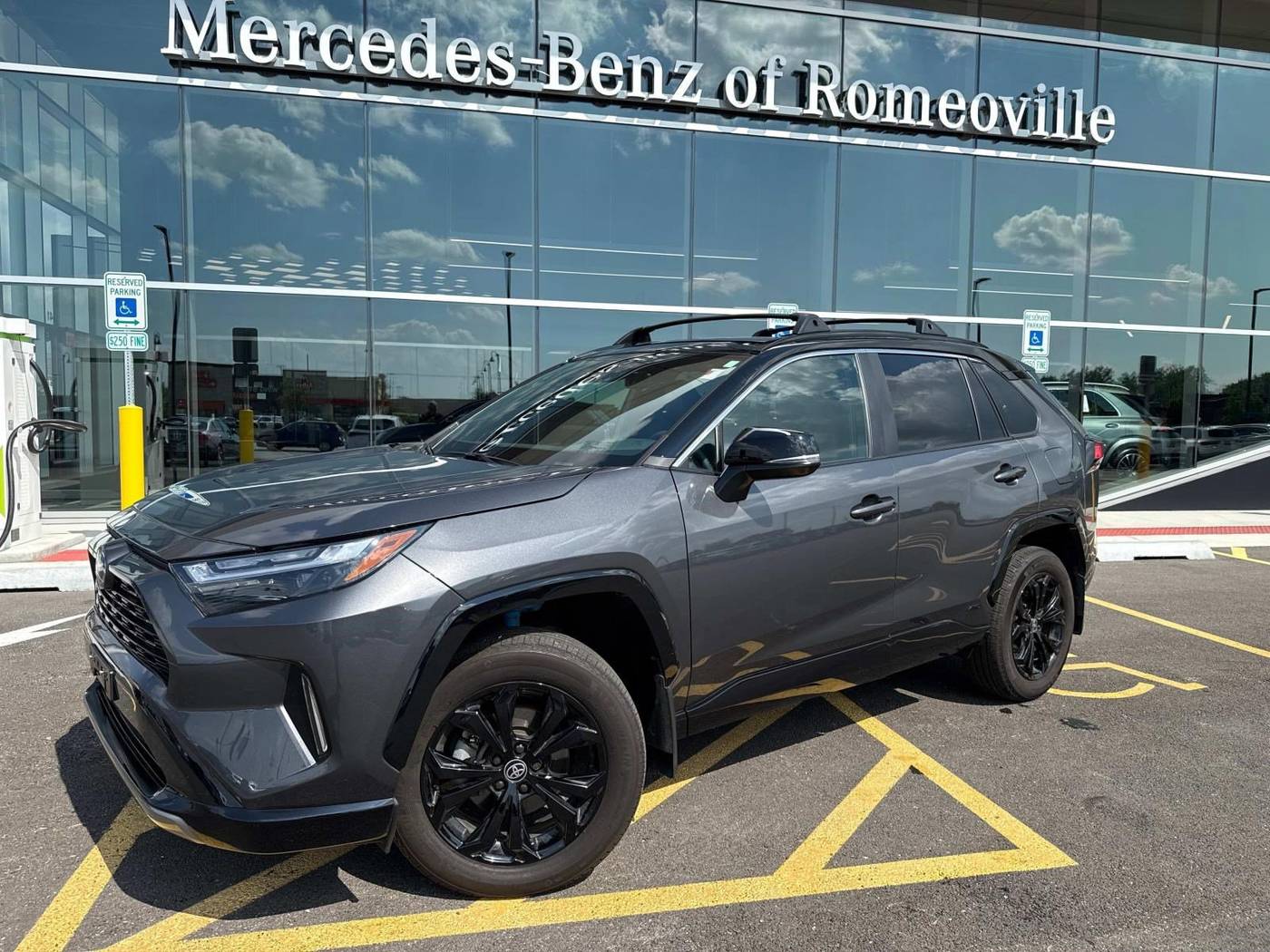 2023 Toyota RAV4 Hybrid XSE — SUV — 15,491 mi — Romeoville, IL