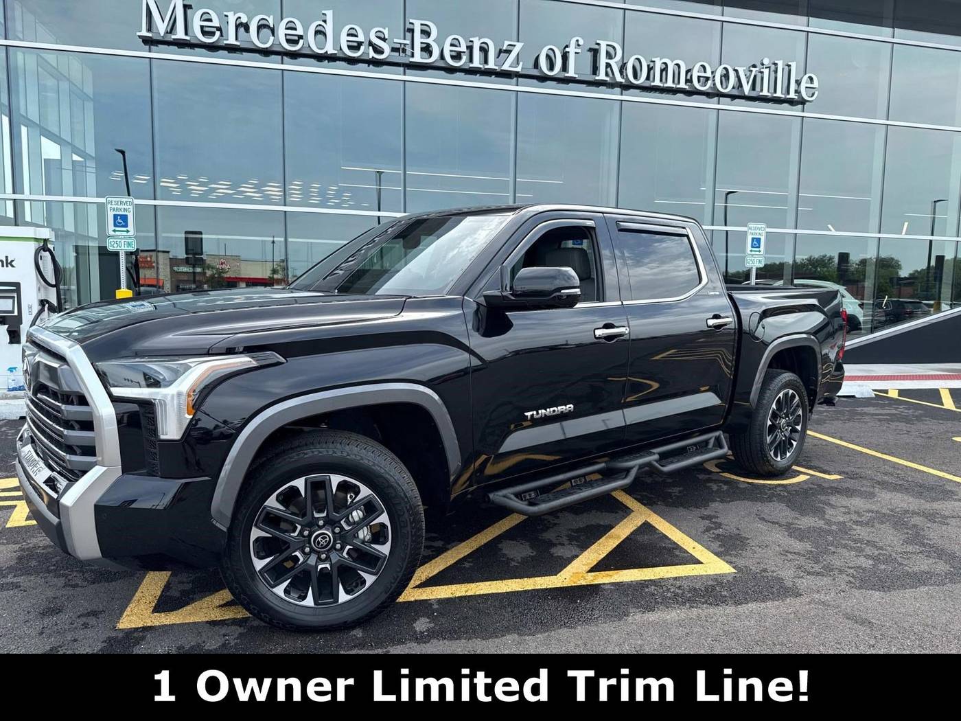2023 Toyota Tundra Limited — Pickup Truck — 12,959 mi — Romeoville, IL
