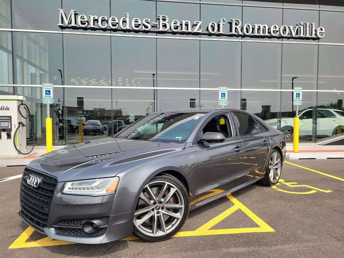 2017 Audi S8 Plus — Sedan — 58,421 mi — Romeoville, IL