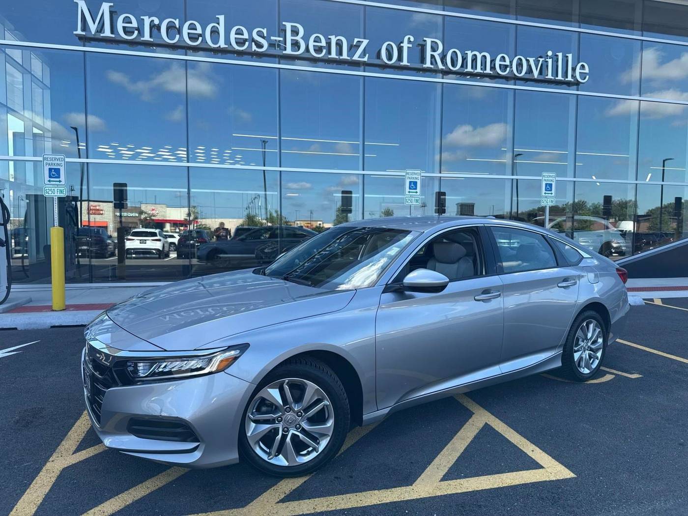 2019 Honda Accord LX — Sedan — 9,595 mi — Romeoville, IL