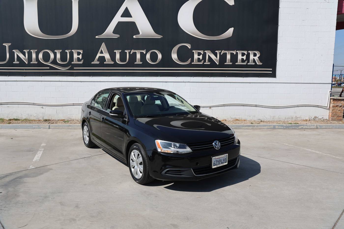 2013 Volkswagen Jetta SE — Sedan — 108,891 mi — Bloomington, CA