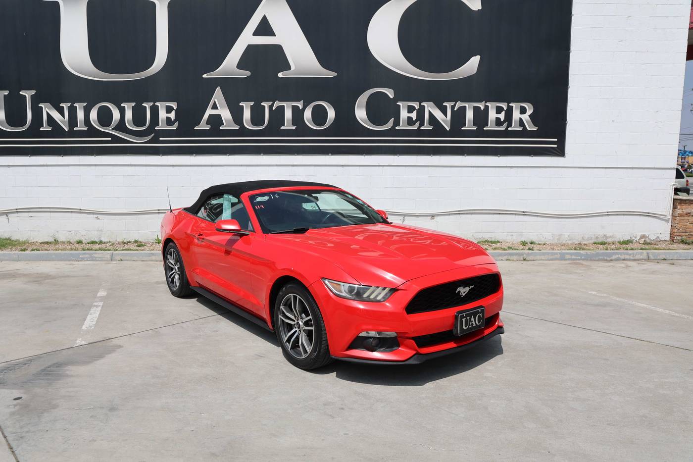 2016 Ford Mustang EcoBoost Premium — Convertible — 126,117 mi — Bloomington, CA