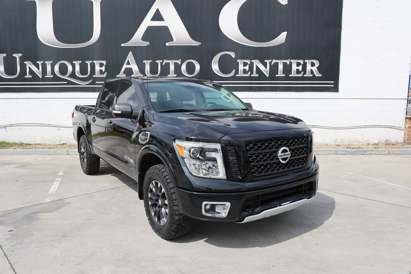 2017 Nissan Titan PRO-4X — Pickup Truck — 71,523 mi — Bloomington, CA