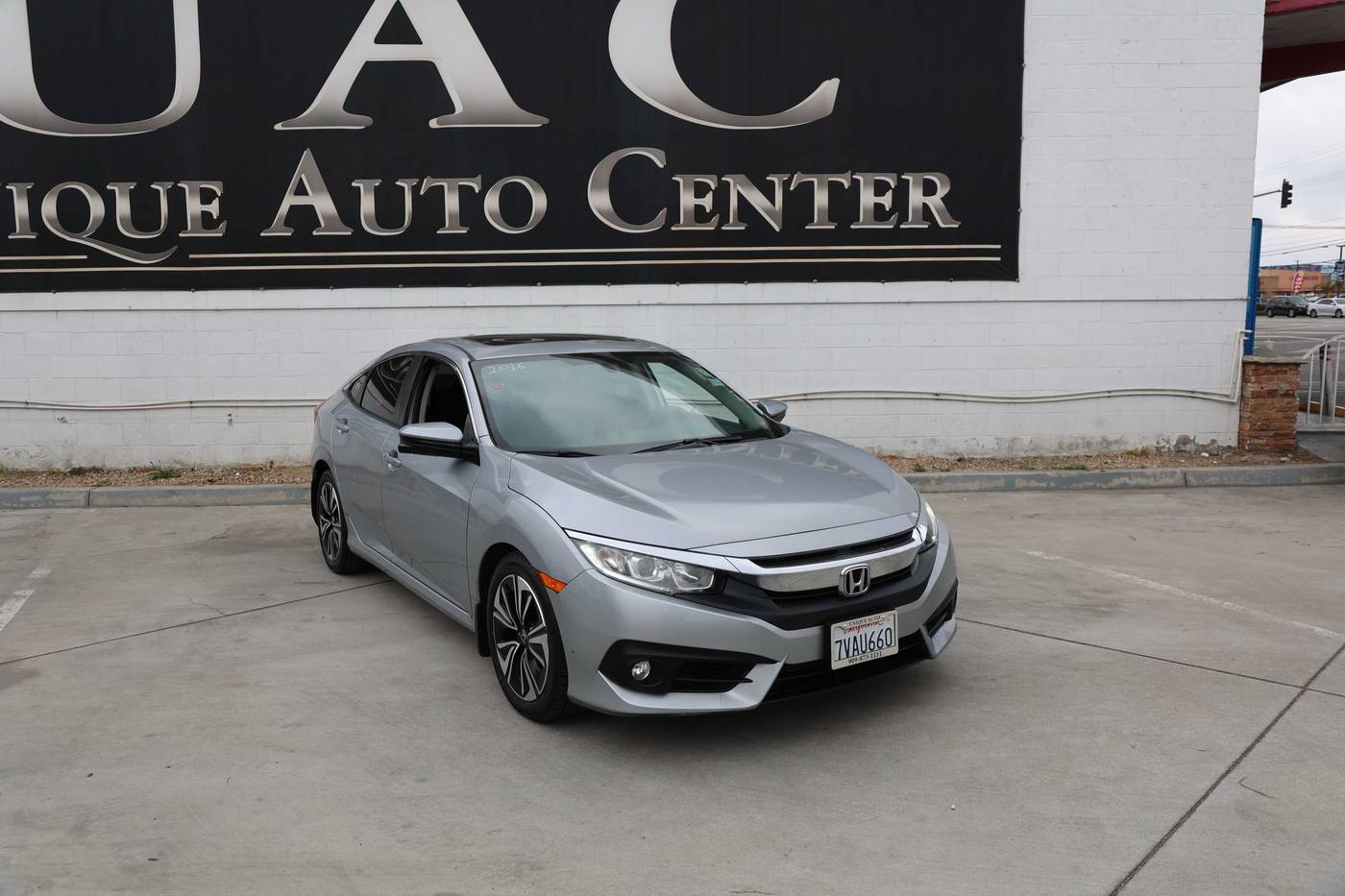 2016 Honda Civic EX-T — Sedan — 99,884 mi — Bloomington, CA