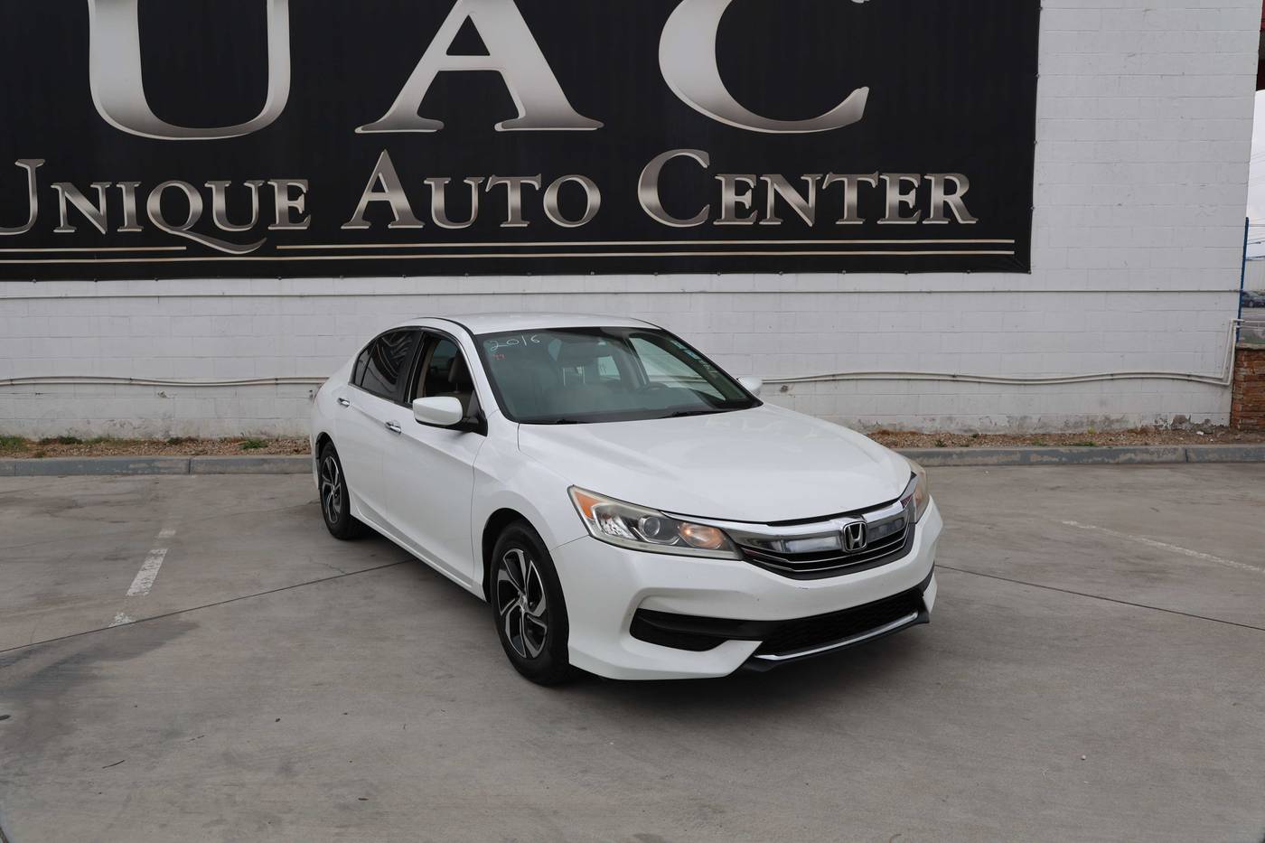 2016 Honda Accord LX — Sedan — 130,476 mi — Bloomington, CA