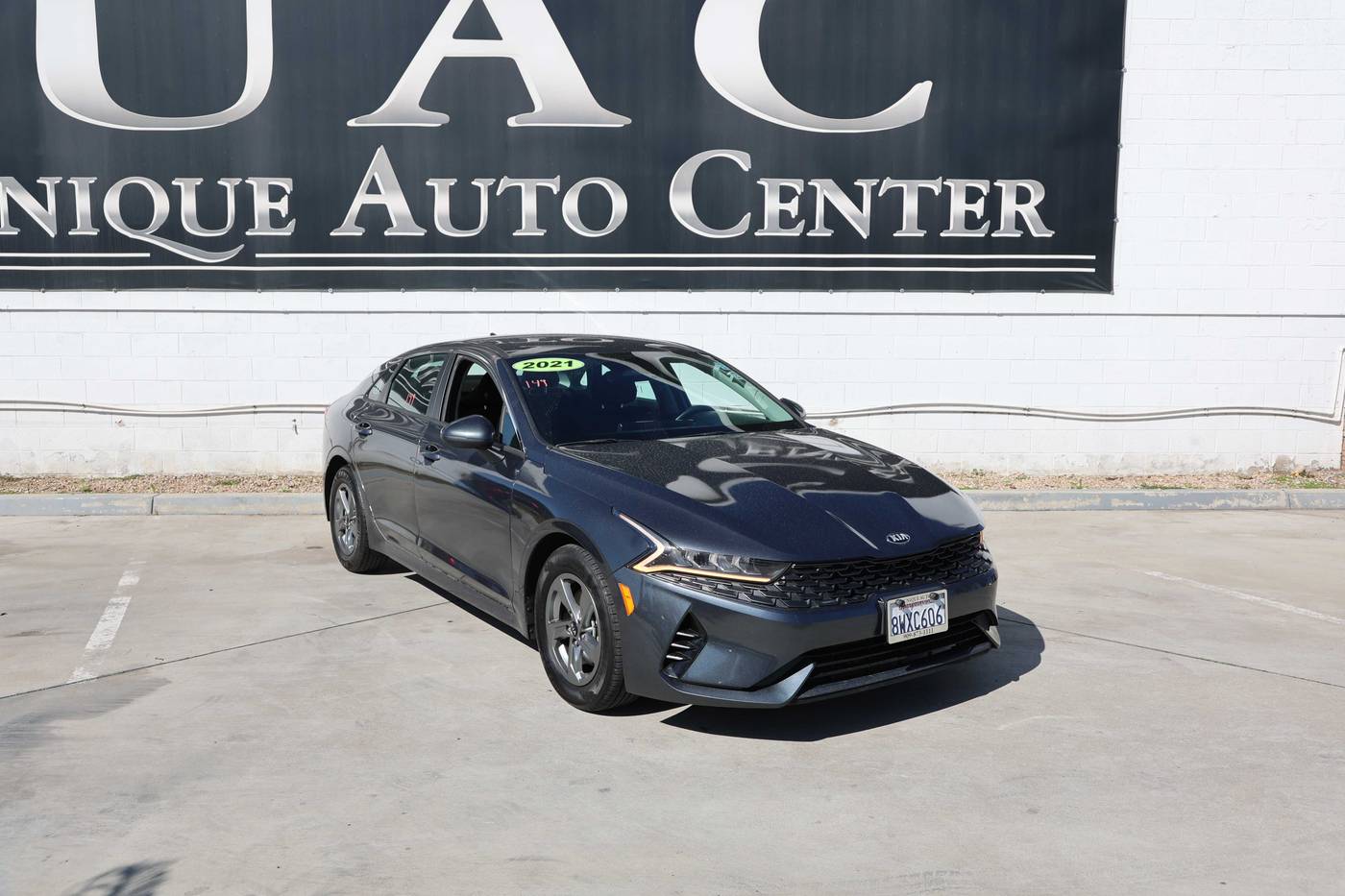 2021 Kia K5 LXS — Sedan — 75,625 mi — Bloomington, CA