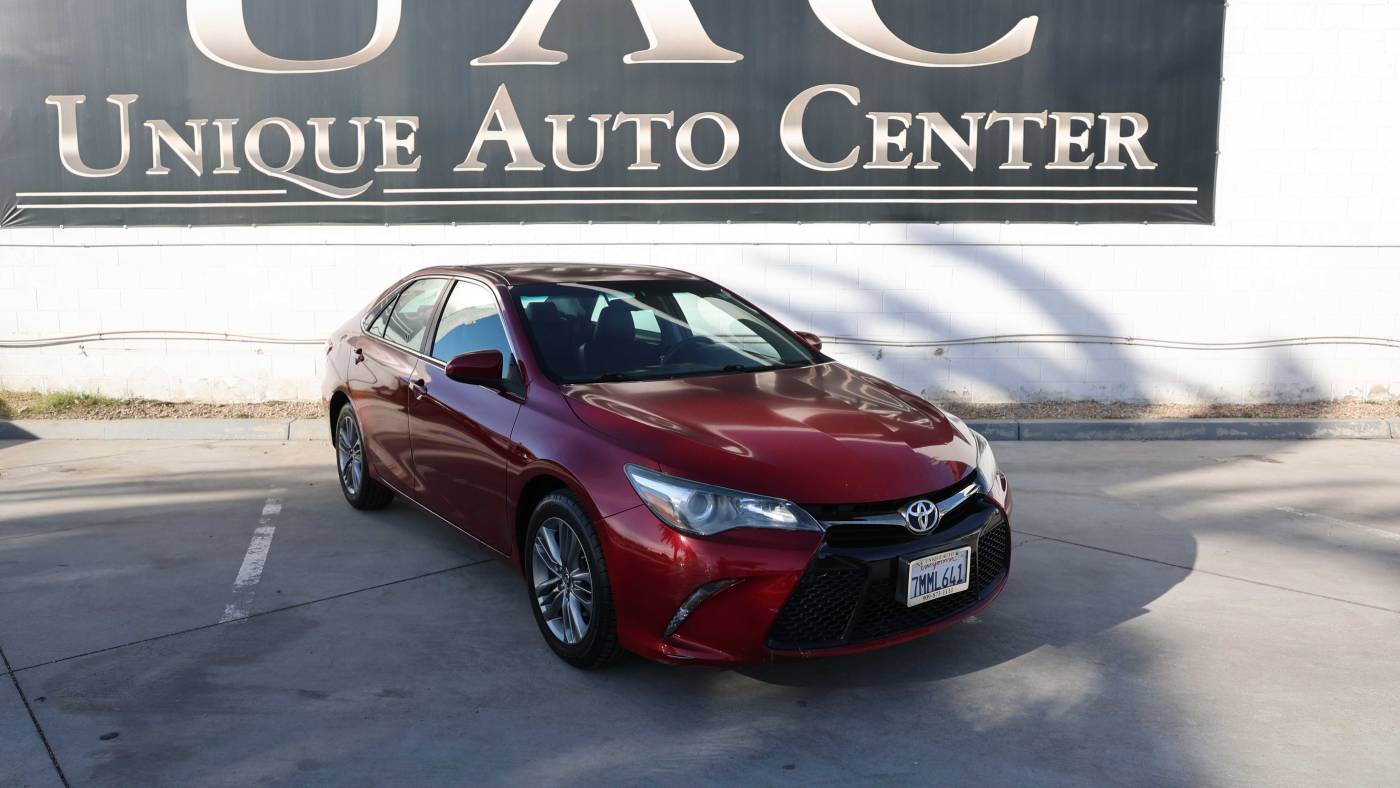 2015 Toyota Camry SE — Sedan — 149,750 mi — Bloomington, CA