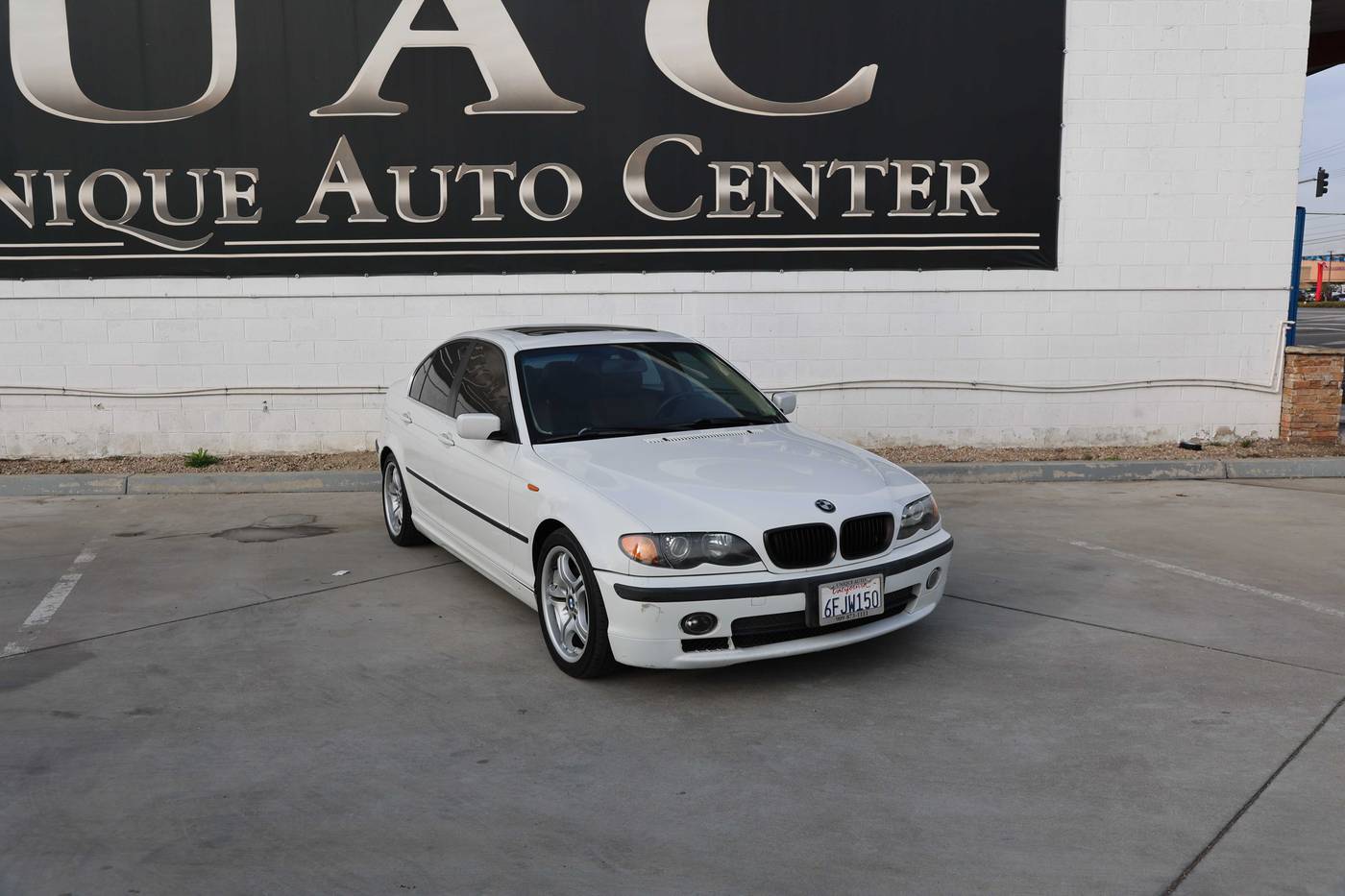 2005 BMW 3 Series 330i — Sedan — 97,647 mi — Bloomington, CA