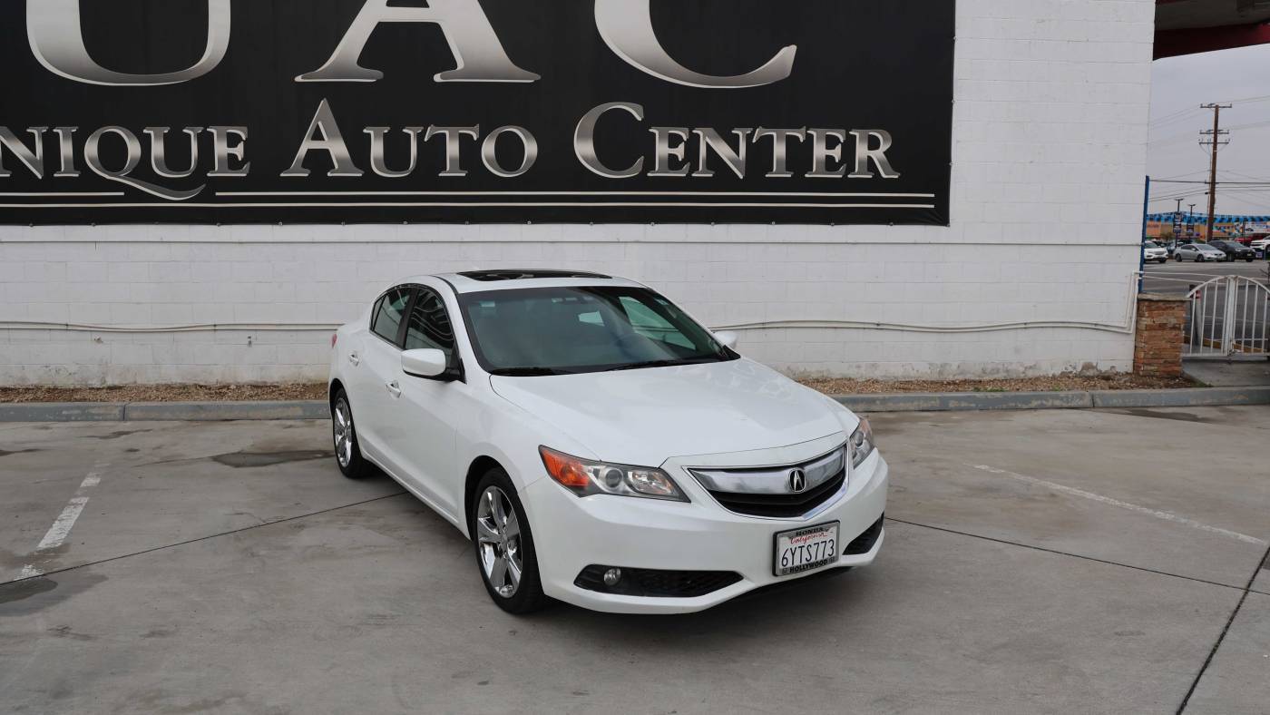 2013 Acura ILX Premium Package — Sedan — 131,075 mi — Bloomington, CA