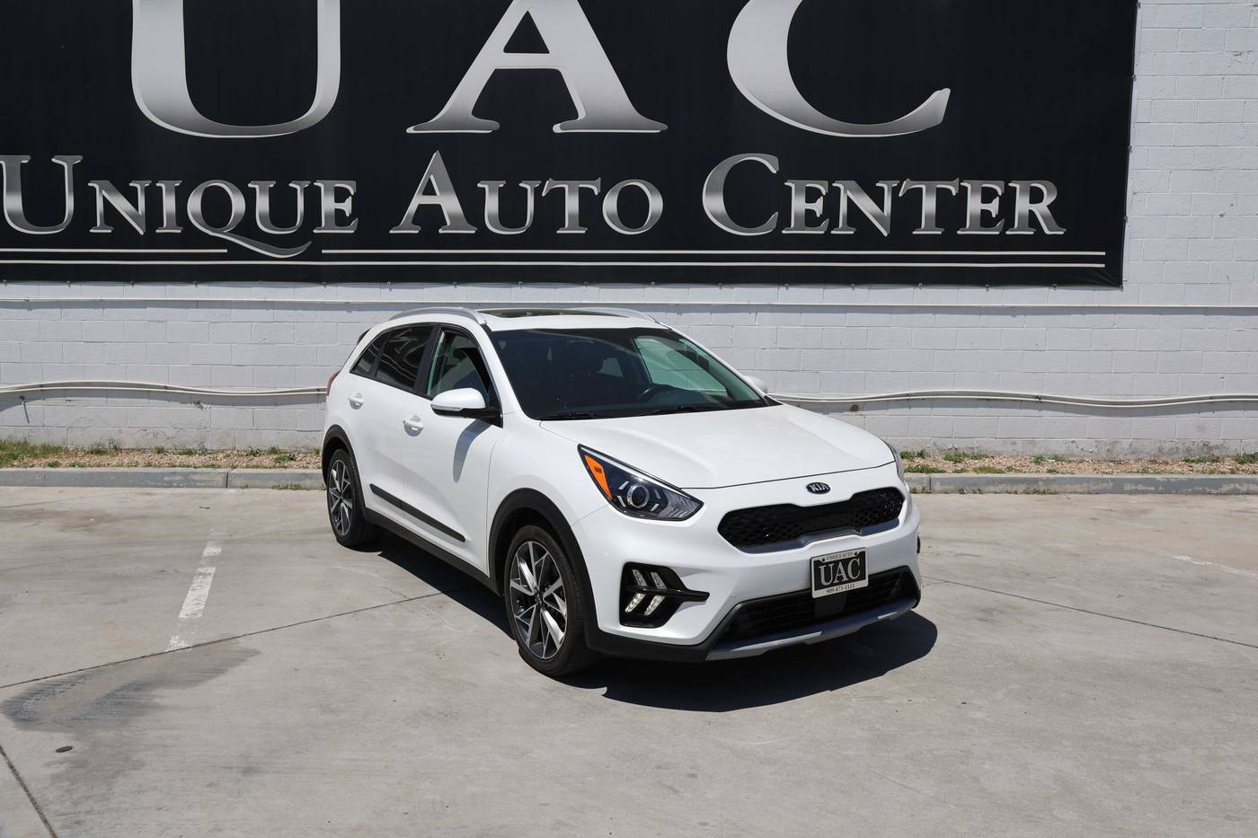 2020 Kia Niro Hybrid Touring — SUV — 86,796 mi — Bloomington, CA