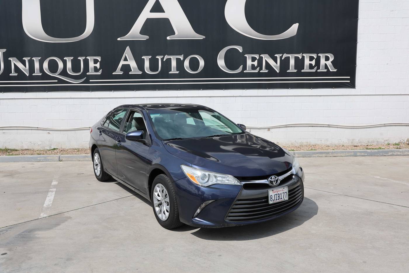 2016 Toyota Camry LE — Sedan — 155,952 mi — Bloomington, CA