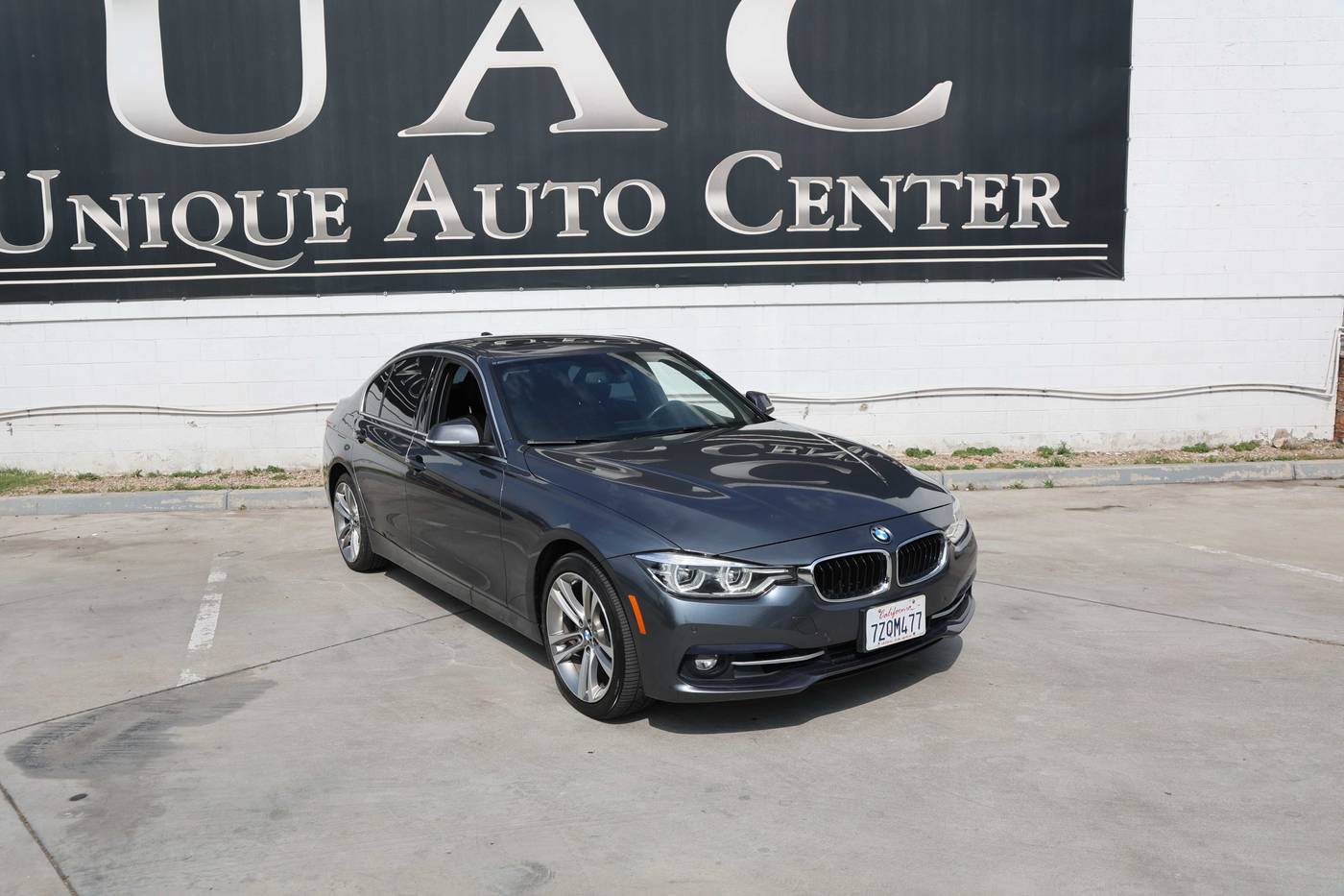 2017 BMW 3 Series 330i — Sedan — 123,893 mi — Bloomington, CA