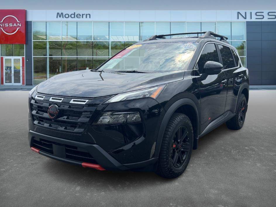 2025 Nissan Rogue SV — SUV — 384 mi — Concord, NC