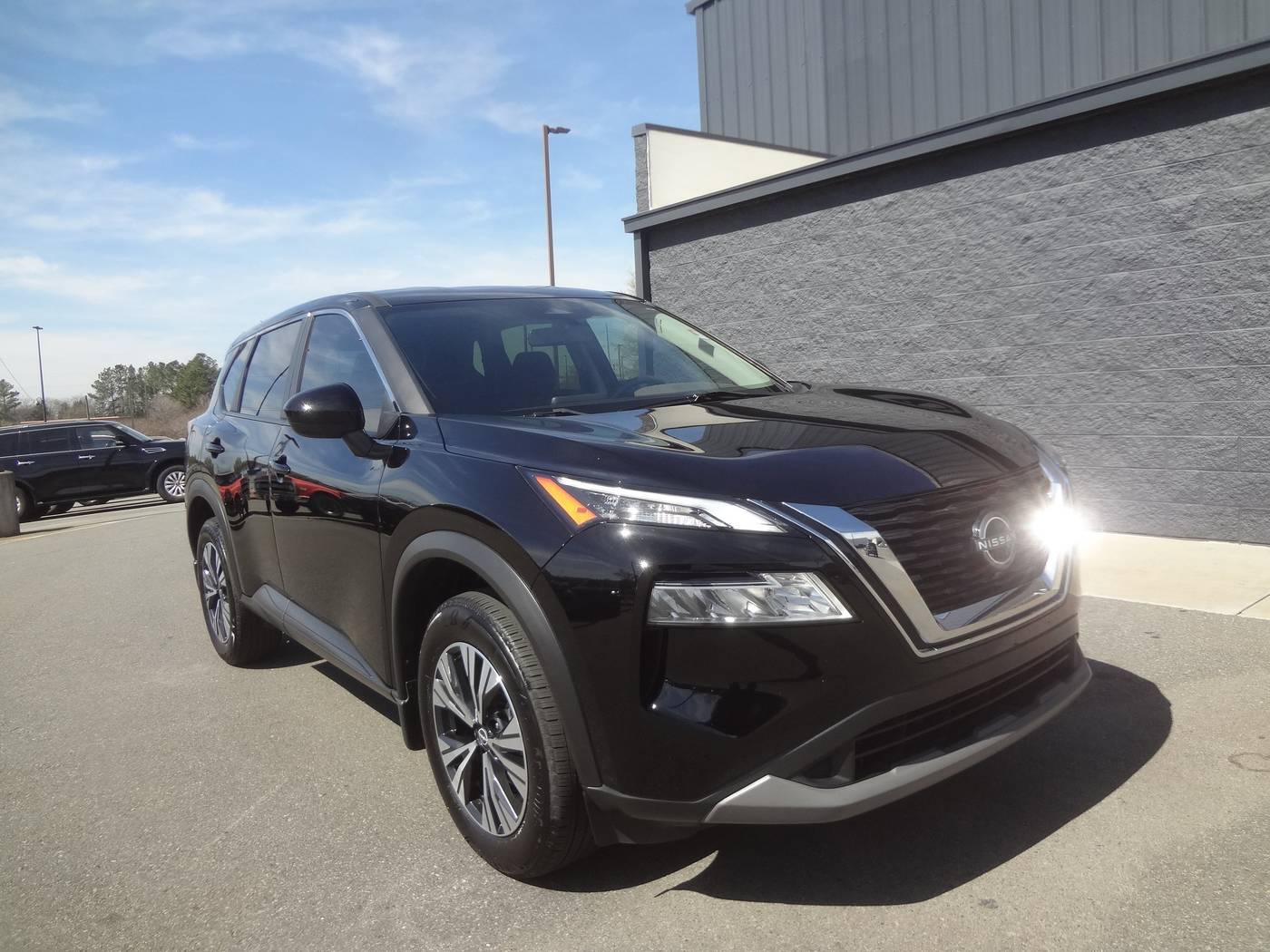 2023 Nissan Rogue SV — SUV — 6,967 mi — Concord, NC