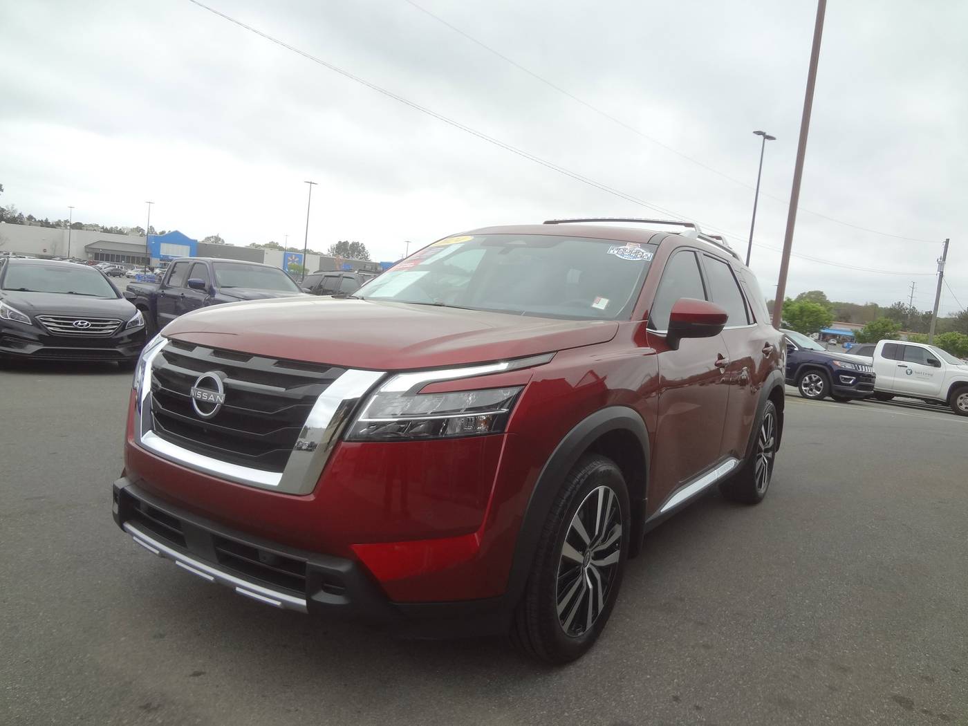2024 Nissan Pathfinder Platinum — SUV — 4,555 mi — Concord, NC