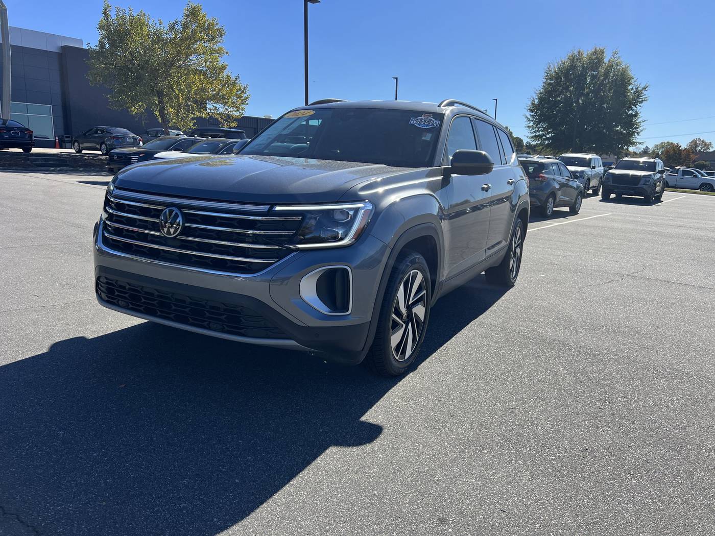 2024 Volkswagen Atlas SE with Technology — SUV — 29,213 mi — Concord, NC