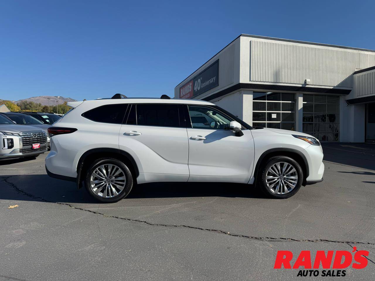 2024 Toyota Highlander Platinum — SUV — 29,150 mi — North Salt Lake, UT