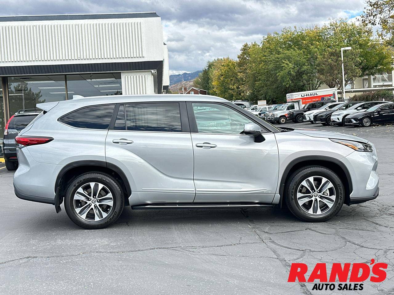 2023 Toyota Highlander Hybrid XLE — SUV — 19,221 mi — North Salt Lake, UT