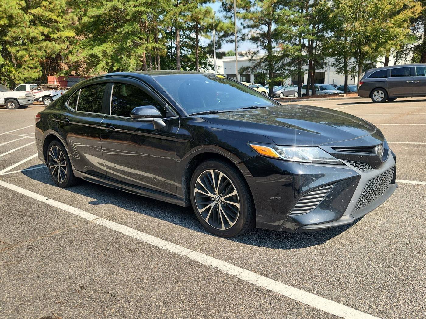 2018 Toyota Camry LE — Sedan — 105,000 mi — Roswell, GA