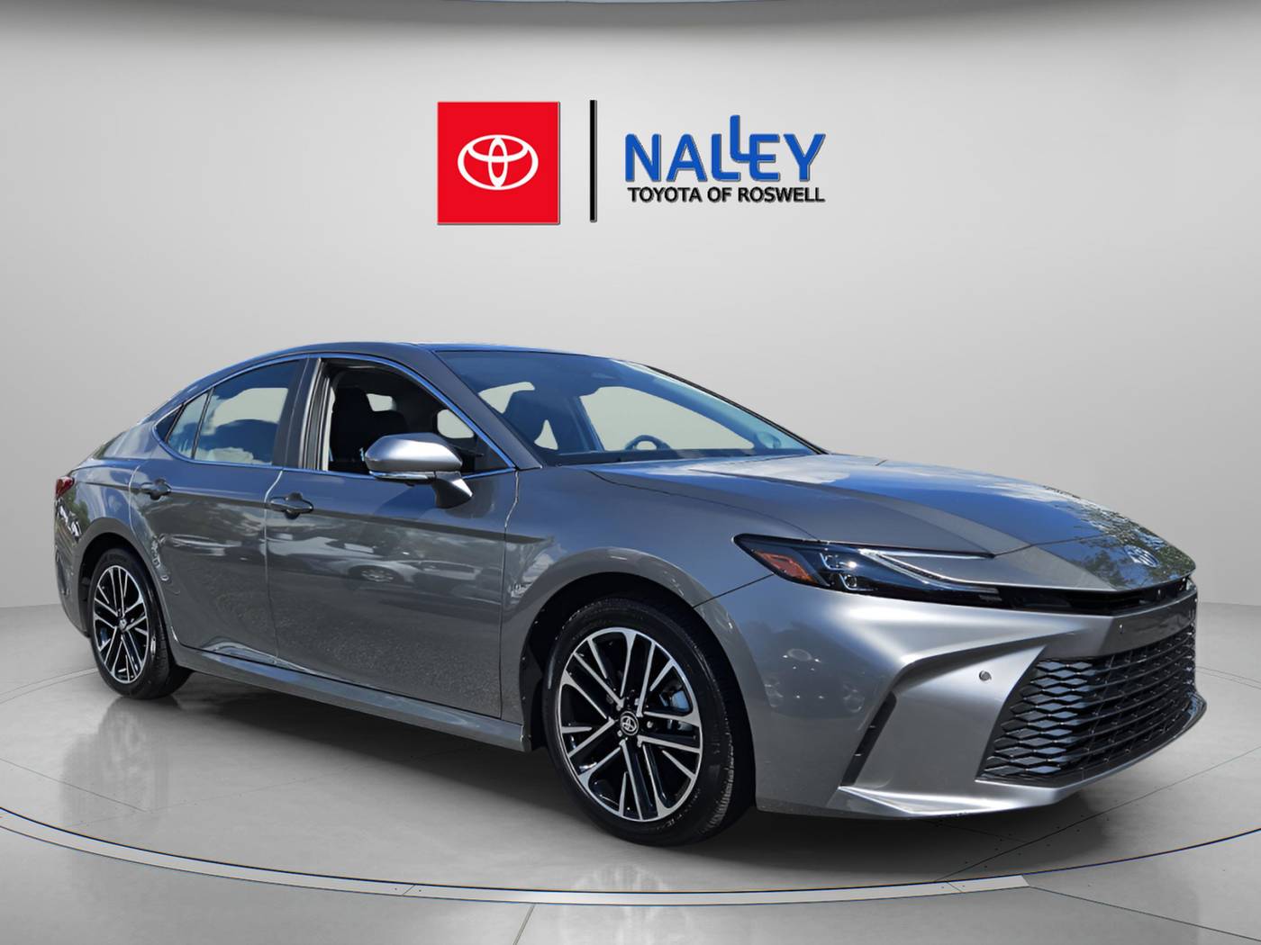 2025 Toyota Camry Hybrid XLE — Sedan — 8,076 mi — Roswell, GA