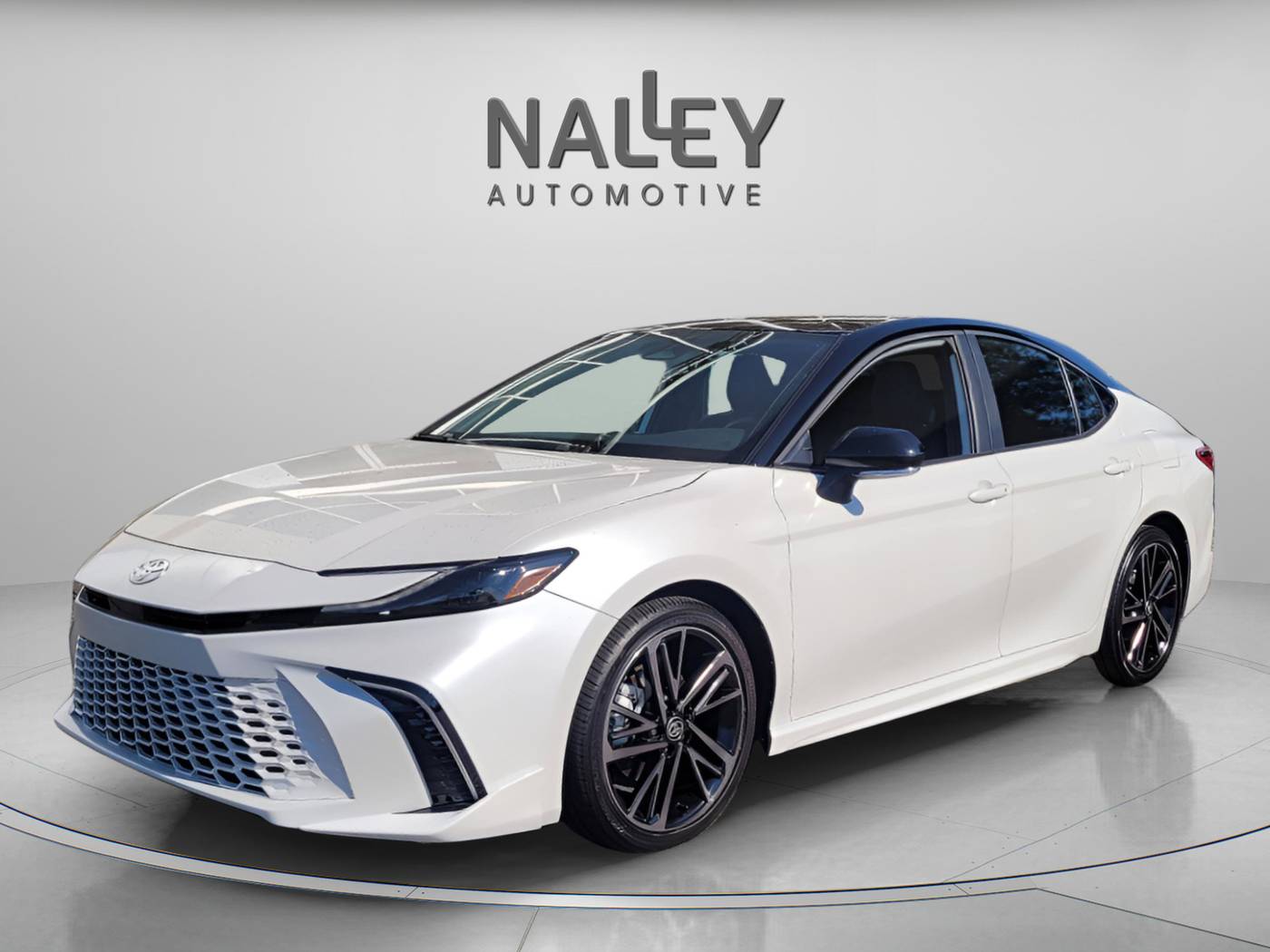 2025 Toyota Camry Hybrid XSE — Sedan — 12,123 mi — Roswell, GA