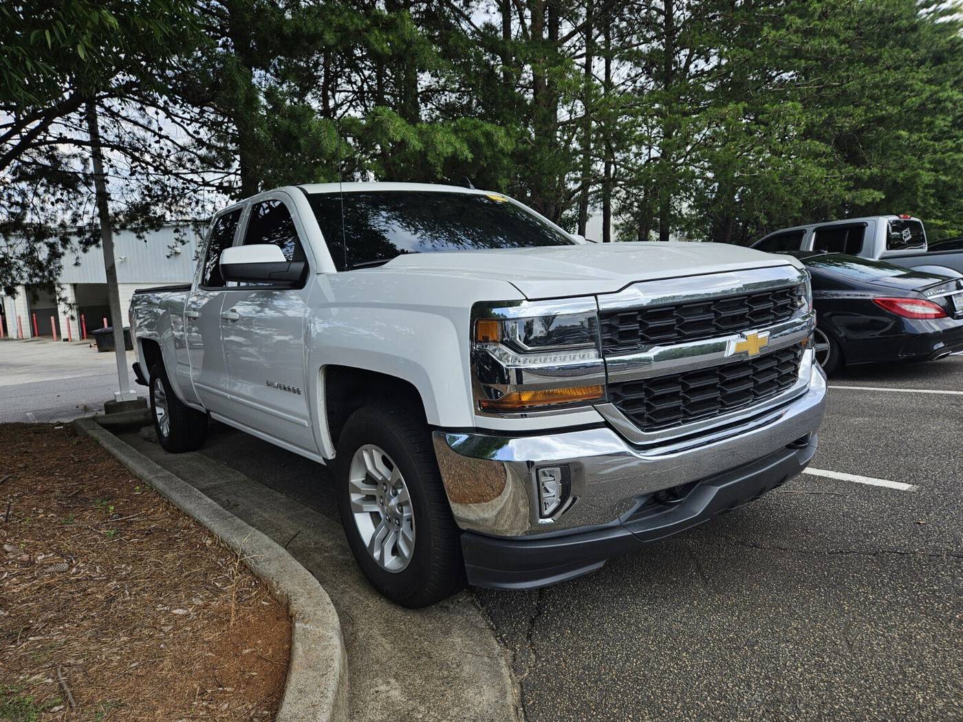 2017 Chevrolet Silverado 1500 LT — Pickup Truck — 48,791 mi — Roswell, GA