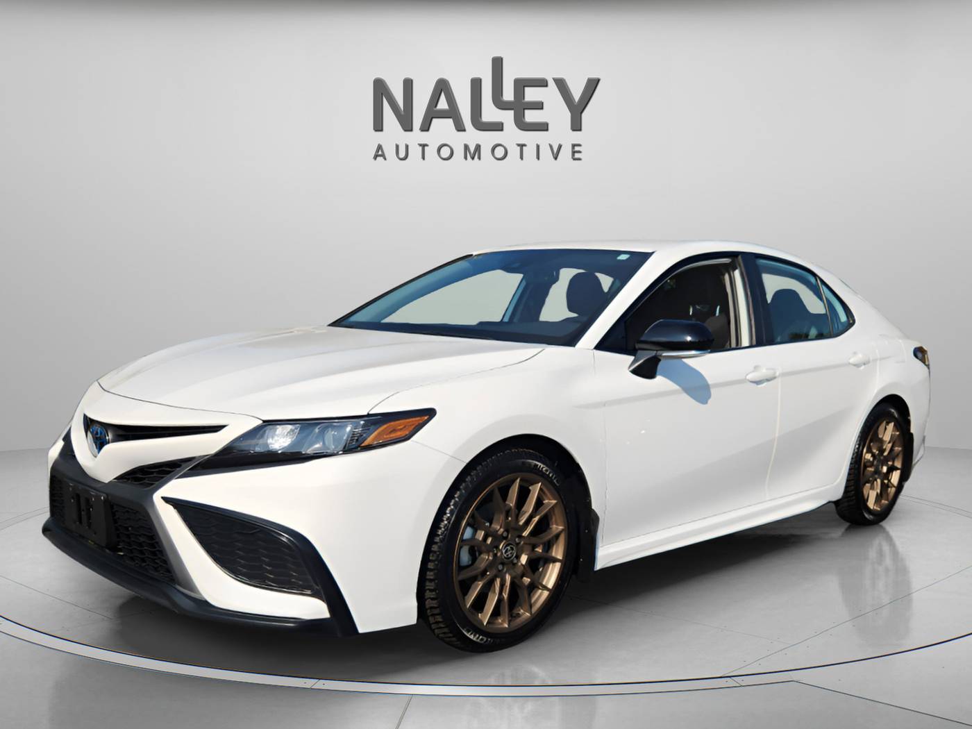 2023 Toyota Camry Hybrid SE — Sedan — 46,112 mi — Roswell, GA