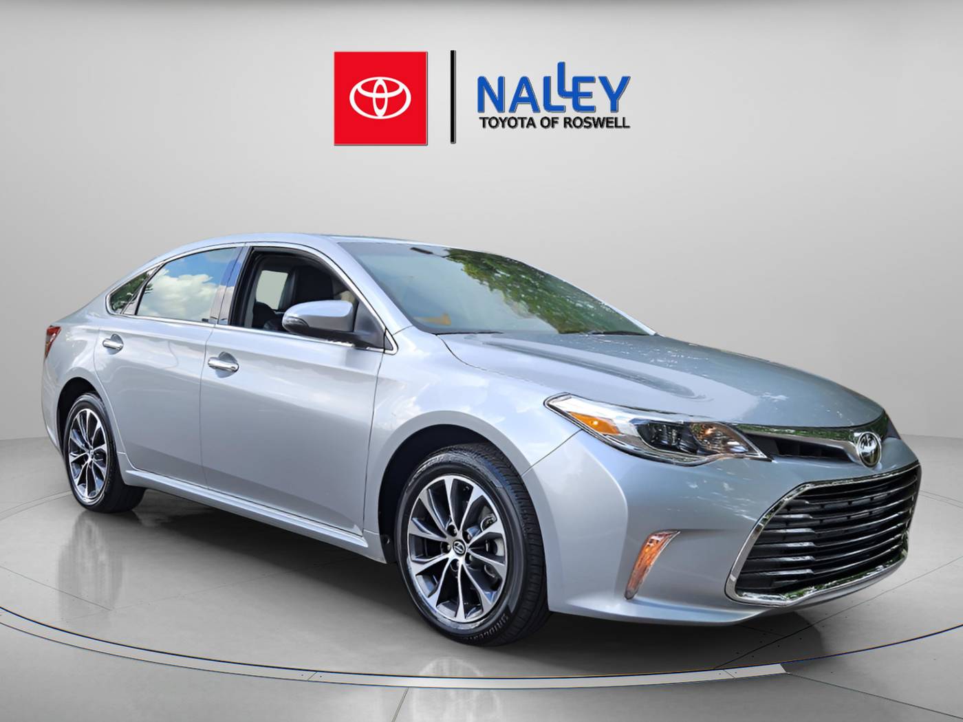 2018 Toyota Avalon XLE — Sedan — 51,980 mi — Roswell, GA