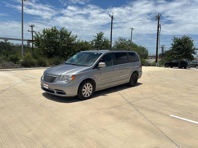 2016 Chrysler Town & Country Touring — Minivan — 190,000 mi — Selma, TX