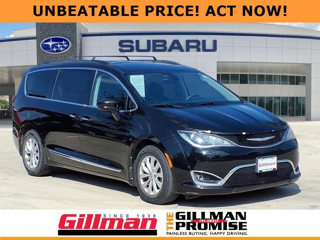 2017 Chrysler Pacifica Touring L — Minivan — 165,300 mi — Selma, TX