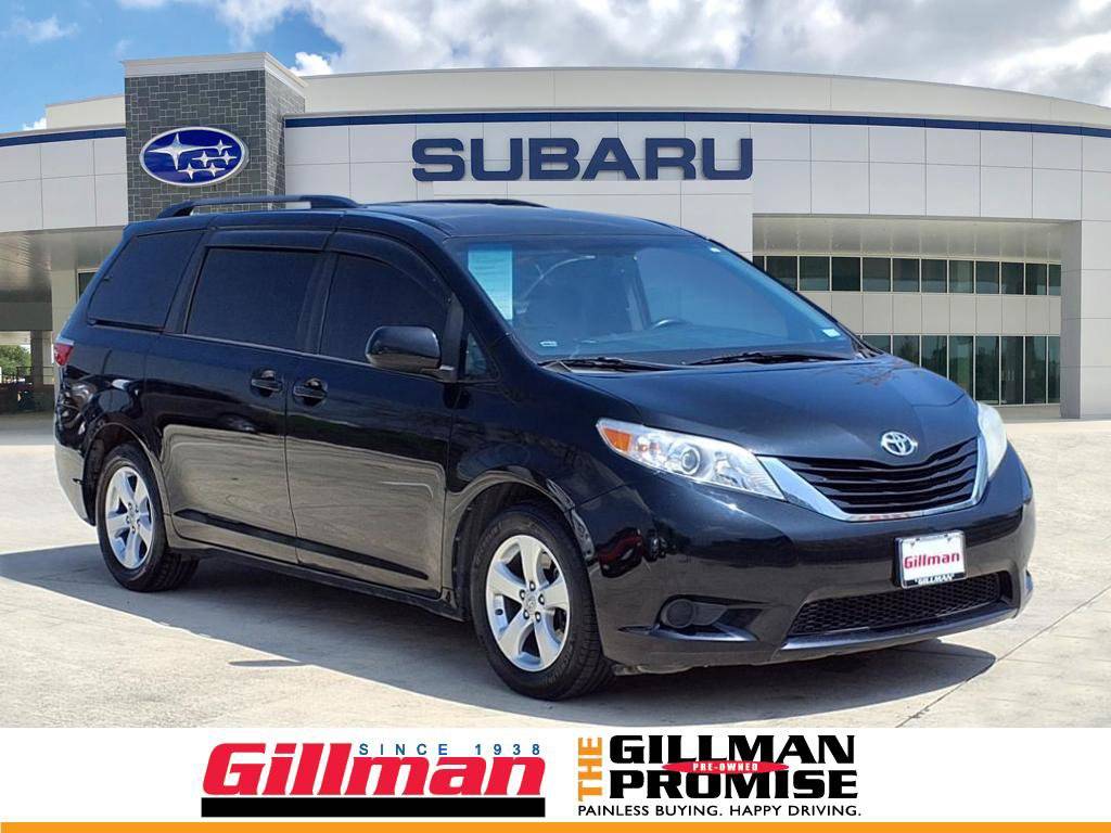 2017 Toyota Sienna LE — Minivan — 125,210 mi — Selma, TX
