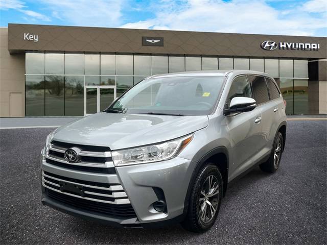 2019 Toyota Highlander LE V6 — SUV — 83,750 mi — Milford, CT