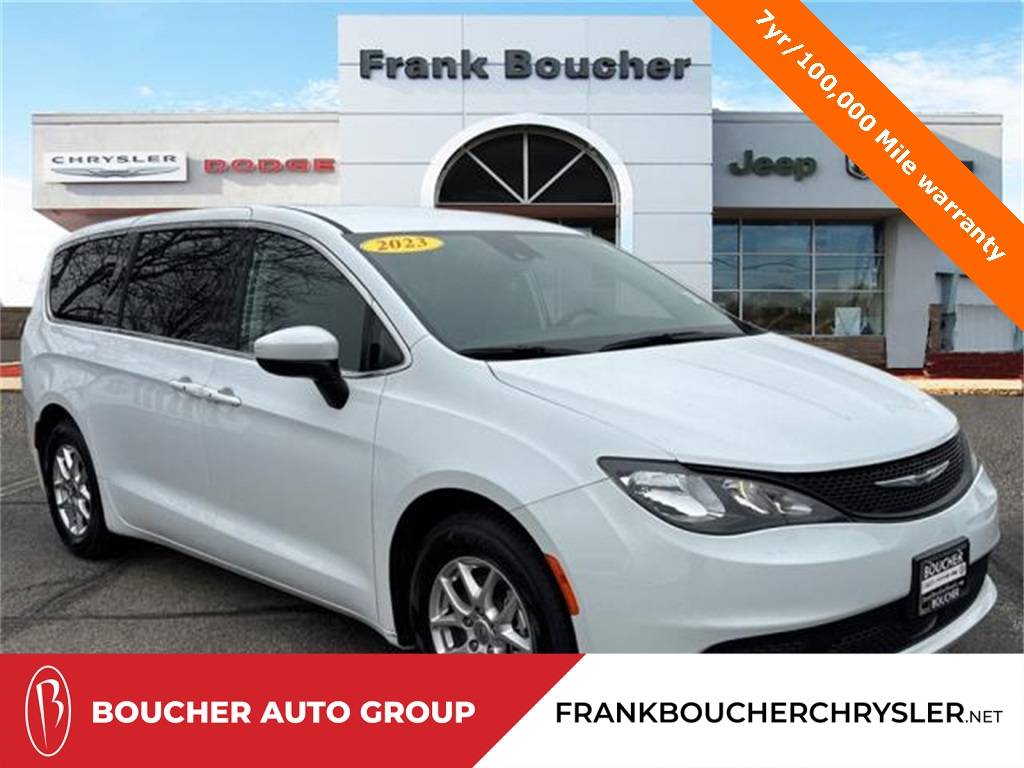 2023 Chrysler Voyager LX — Minivan — 59,099 mi — Janesville, WI